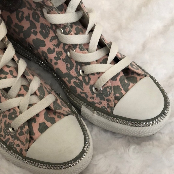 Bedazzled Leopard Converse! - Picture 3 of 6